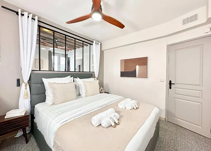 Spacious Family Flat - Le Marais Paris