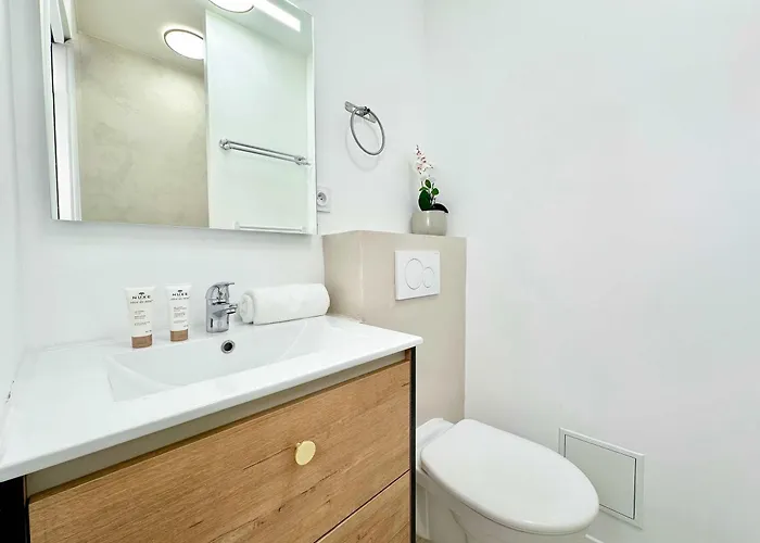 Spacious Family Flat - Le Marais Paris