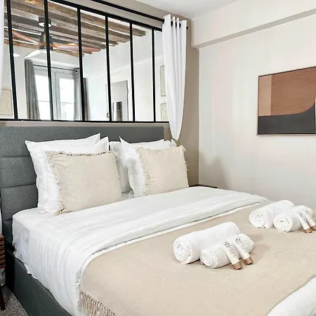 Spacious Family Flat - Le Marais アパート パリ