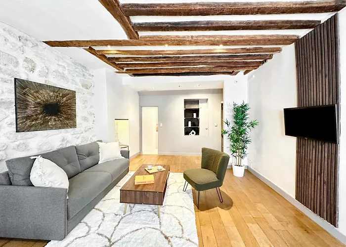 Spacious Family Flat - Le Marais Apartament Paryż